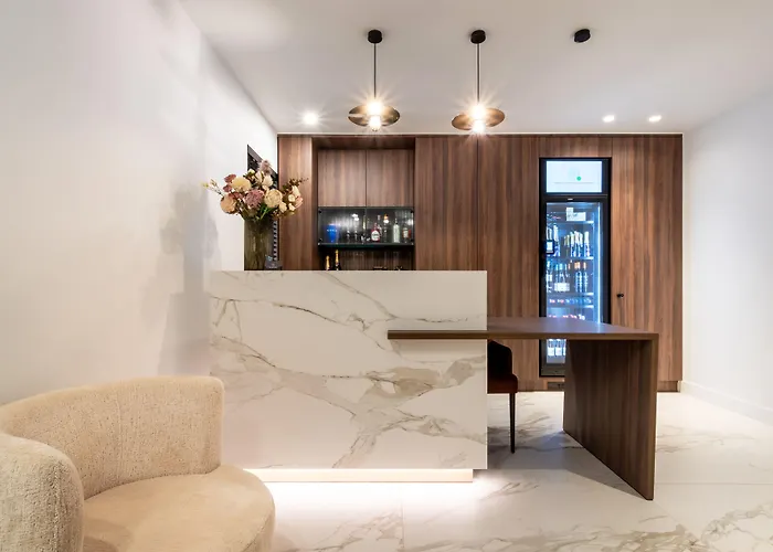 One Two Four - & Hotel Ghent