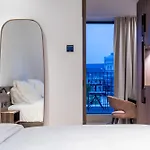 Hotel One Two Four - & 4*