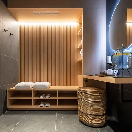 Hotel One Two Four - &