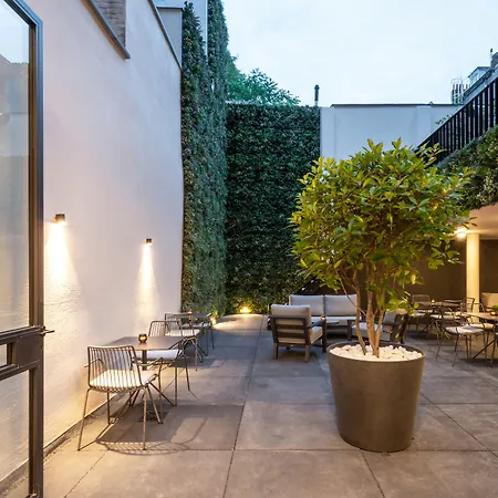 Hotel One Two Four - & 4*