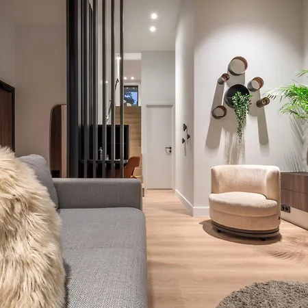 One Two Four - & Hotel Gante