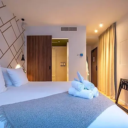 Hotel One Two Four - &