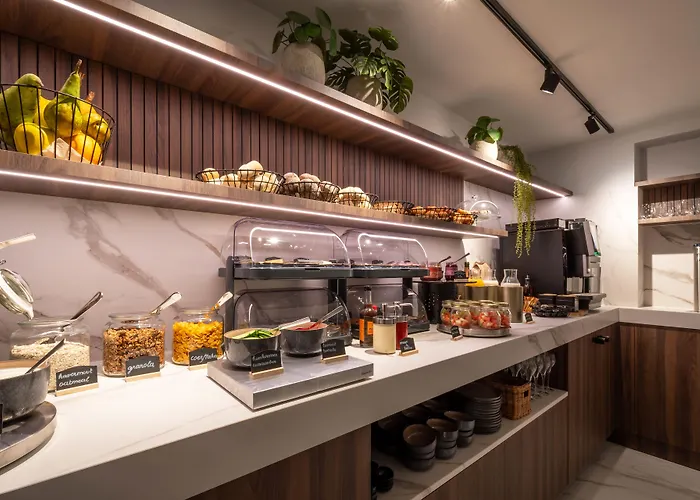 One Two Four - & 호텔 4*